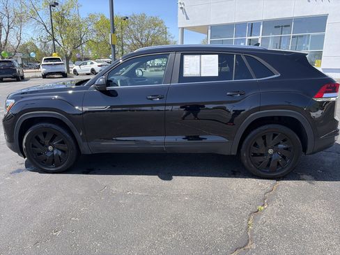 Used 2024 Volkswagen Atlas Cross Sport SE w/ Panoramic Sunroof Package AWD/4WD image 8
