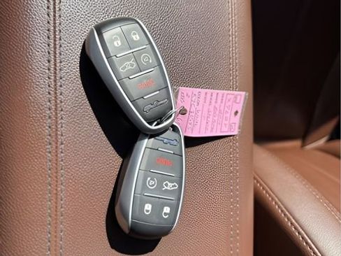 Used 2019 Alfa Romeo Stelvio Ti image 20