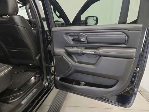 Used 2022 RAM 1500 Limited w/ Body-Colour Bumper Group AWD/4WD image 43