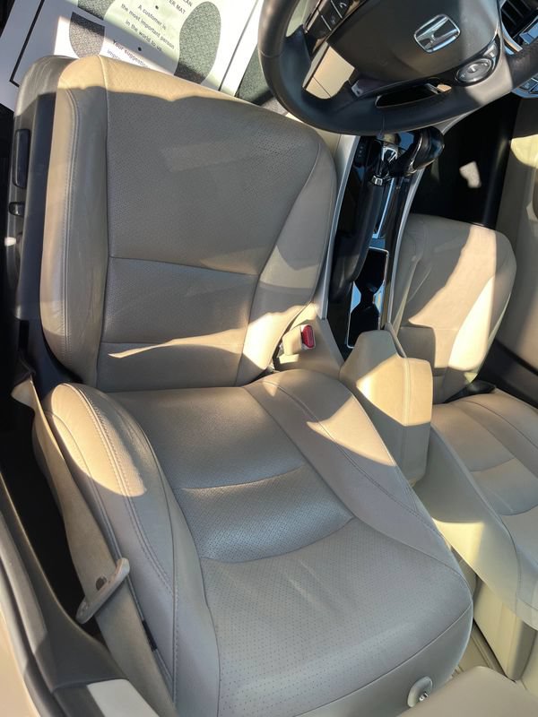 Used 2016 Honda Accord EX-L image 10