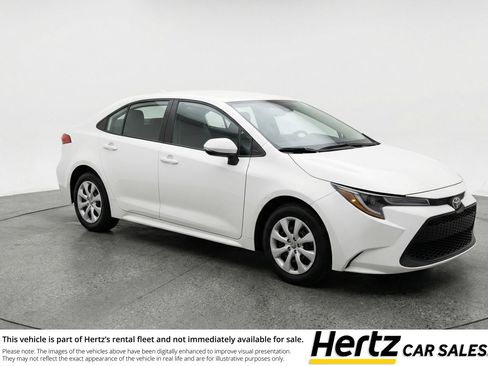 Used 2025 Toyota Corolla LE image 1