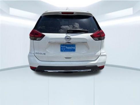 Used 2018 Nissan Rogue S FWD image 7
