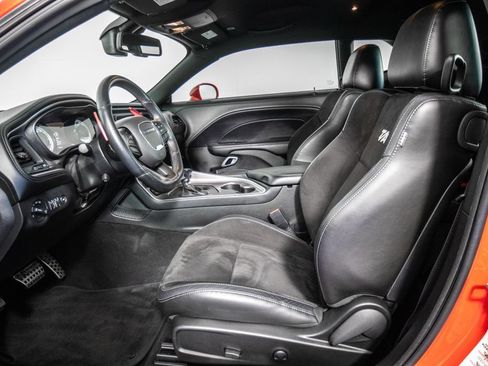 Used 2022 Dodge Challenger R/T Scat Pack w/ T/A Package RWD image 9