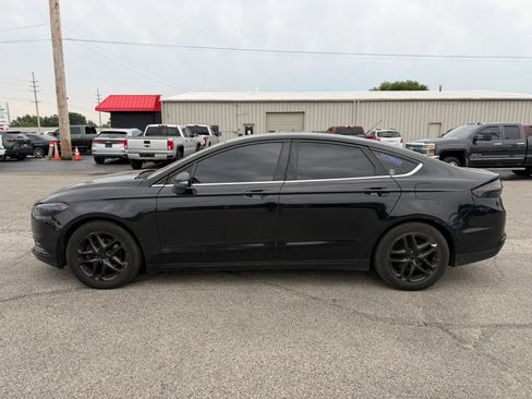 Used 2016 Ford Fusion SE FWD image 8
