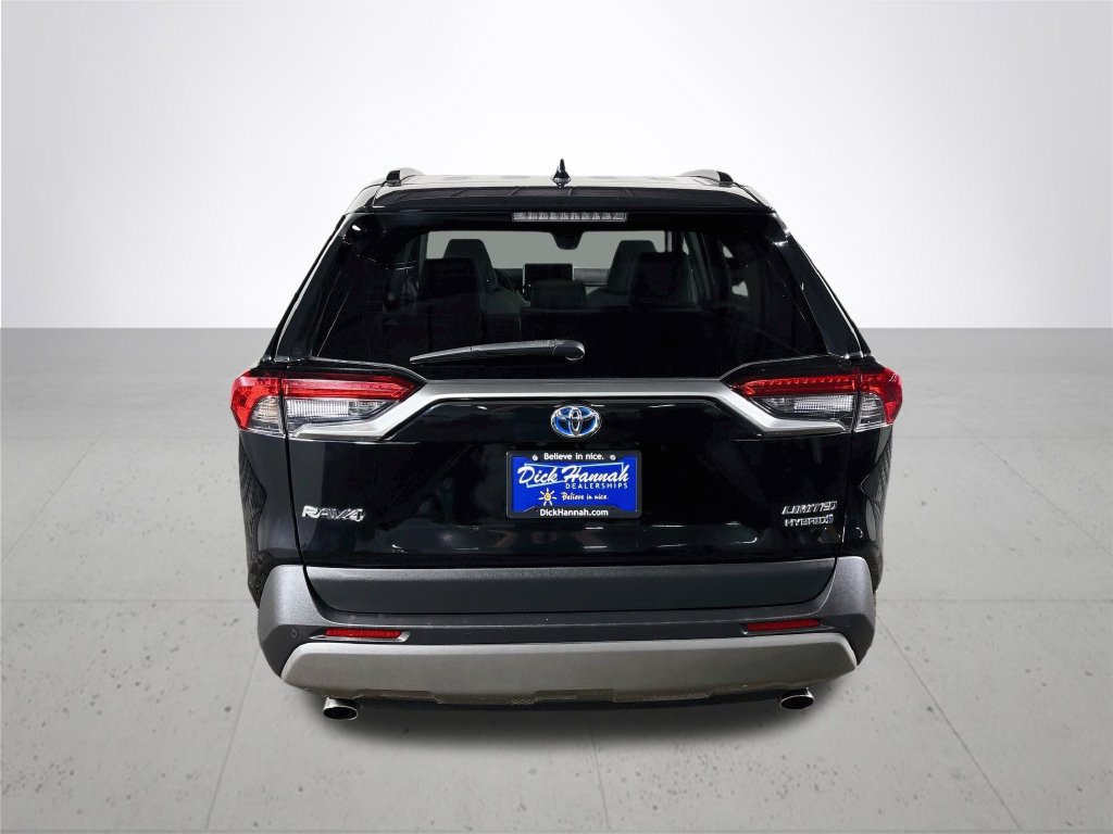 Used 2022 Toyota RAV4 Limited AWD/4WD image 7