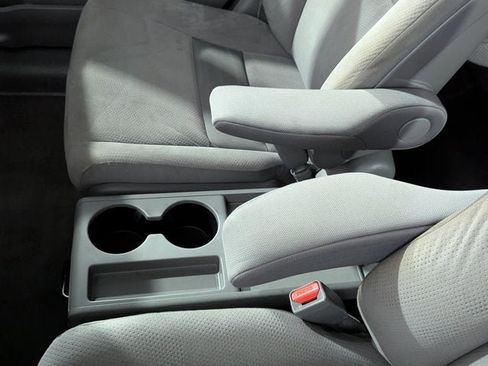 Used 2010 Honda CR-V EX image 37