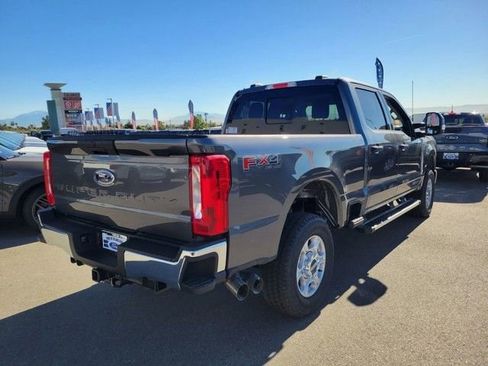 New 2026 Ford F250 XLT w/ FX4 Off-Road Package image 4