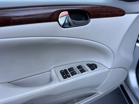 Used 2007 Buick Lucerne CX FWD image 33