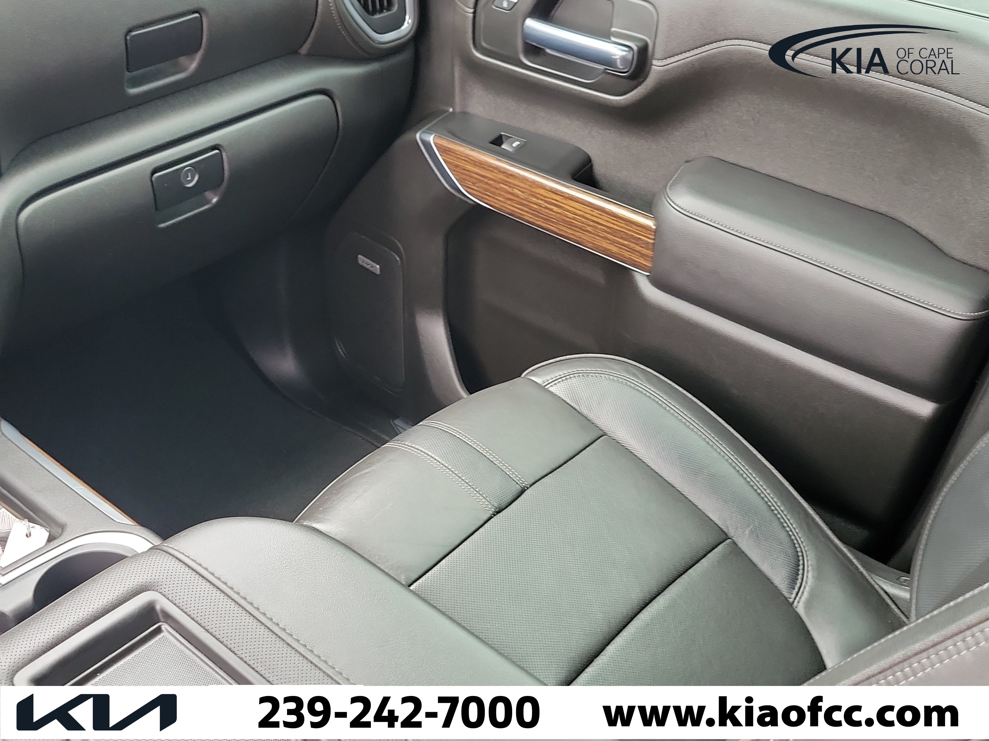 Used 2022 Chevrolet Silverado 1500 High Country w/ Z71 Off-Road Package AWD/4WD image 16