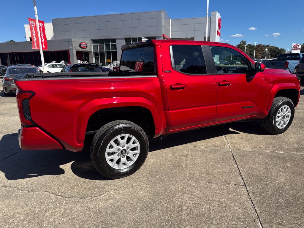 Certified 2026 Toyota Tacoma SR5 AWD/4WD image 7
