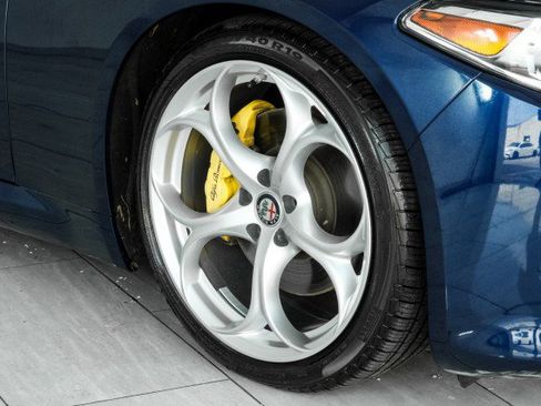 Used 2019 Alfa Romeo Giulia Ti Sport w/ Quick Order Package 22U Sport RWD image 56