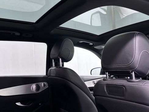 Used 2019 Mercedes-Benz GLC 300 4MATIC image 26