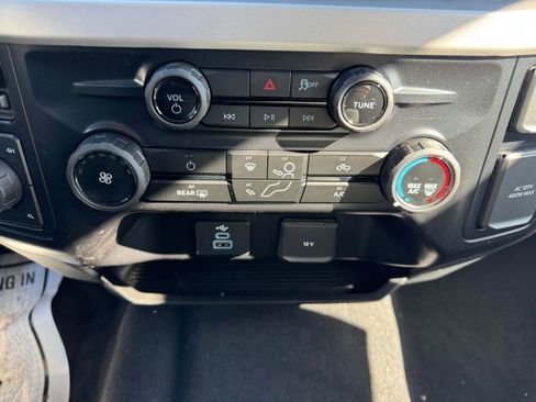 New 2026 Ford F350 XLT image 30