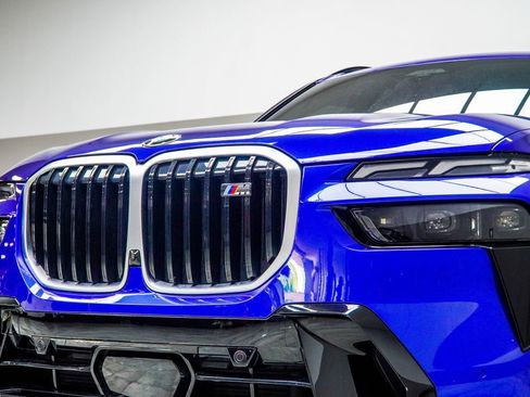 Used 2024 BMW X7 M60i AWD/4WD image 2