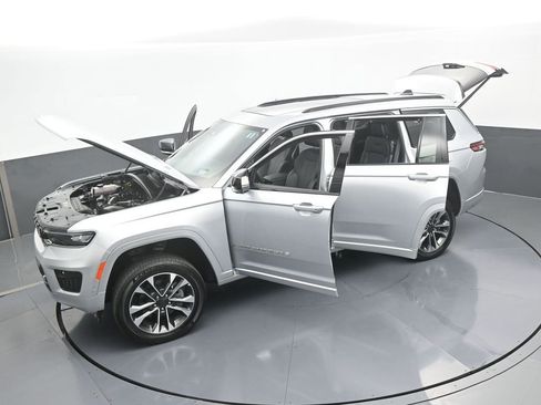 Used 2024 Jeep Grand Cherokee L Overland w/ Advanced Protech Group III image 76