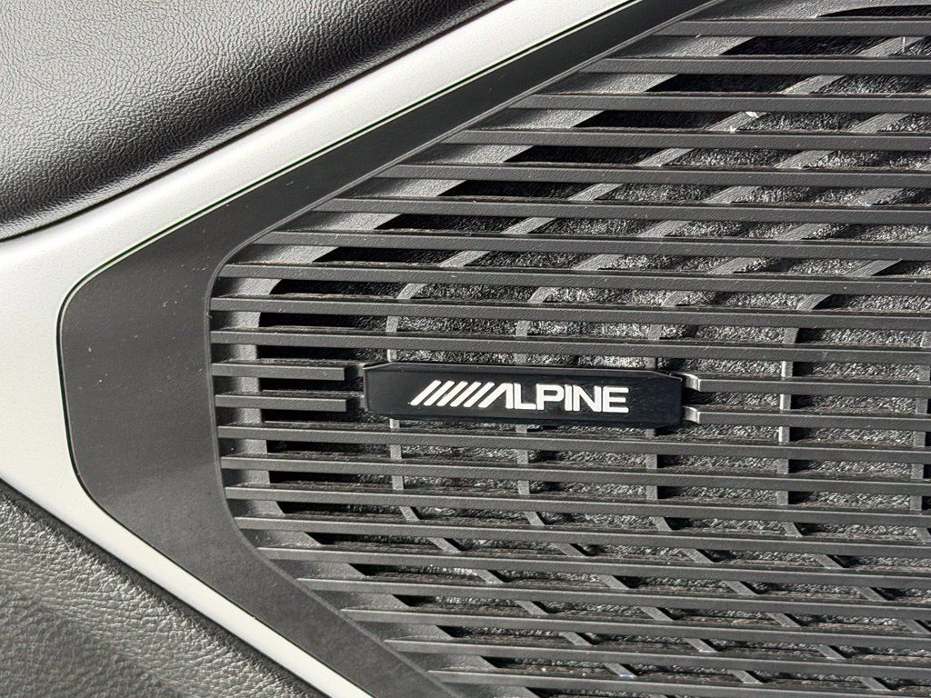 Used 2025 Jeep Wagoneer Series II AWD/4WD image 17