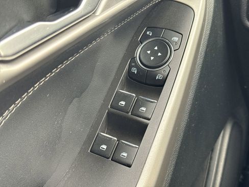 Used 2024 Ford Explorer Limited image 15