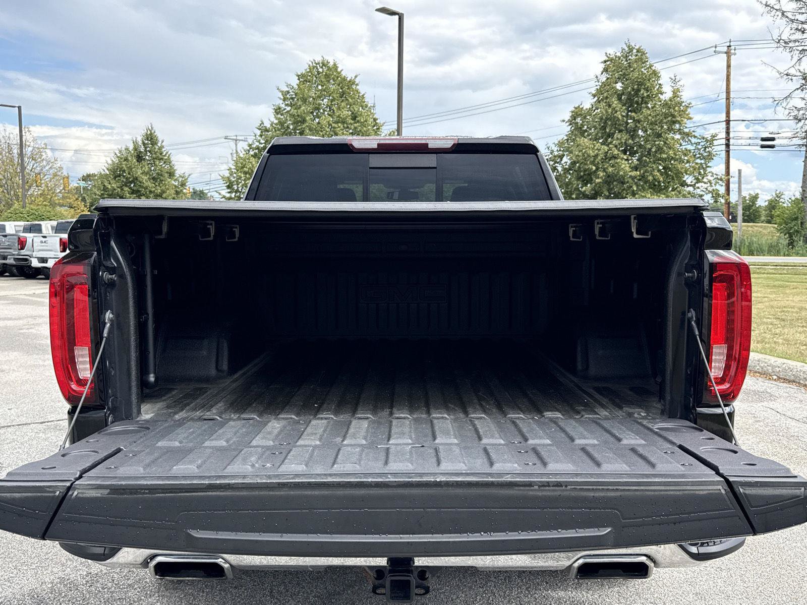 Used 2020 GMC Sierra 1500 SLT w/ SLT Premium Package AWD/4WD image 15