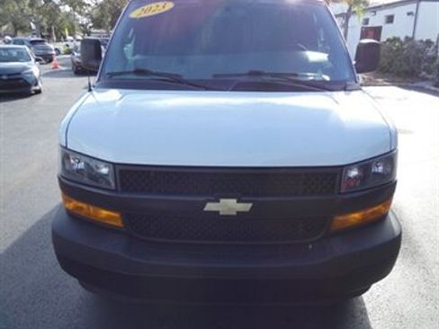 Used 2023 Chevrolet Express 2500 w/ Driver Convenience Package image 4