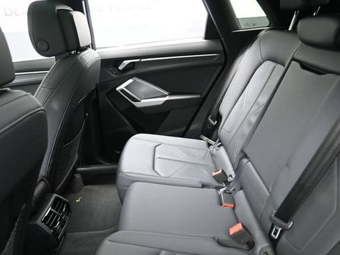 Used 2025 Audi Q3 2.0T Premium AWD/4WD image 24