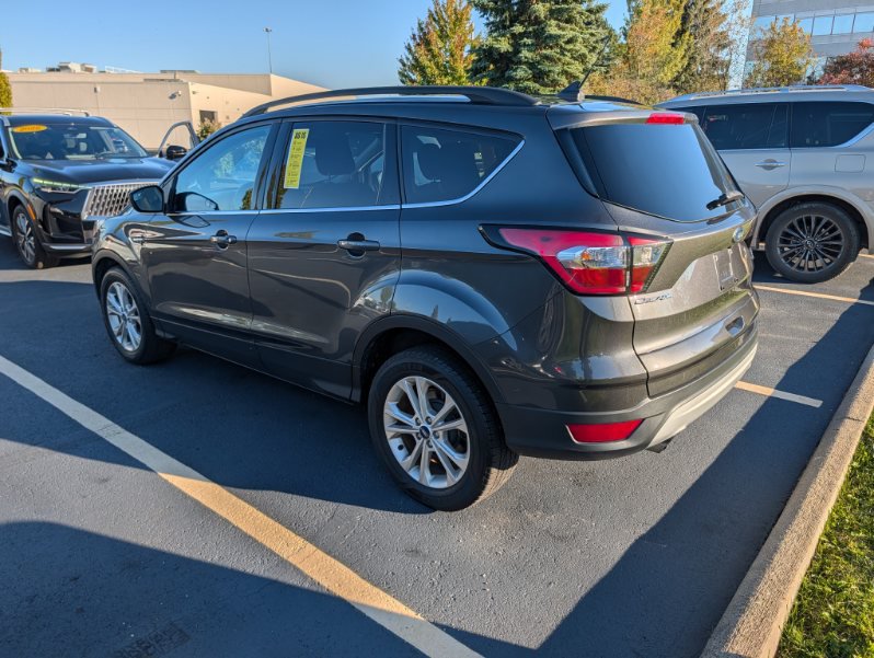 Used 2018 Ford Escape SE w/ SE Sync 3 Package FWD image 7