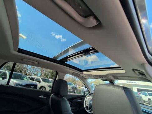 Used 2019 Buick Envision Essence w/ LPO, Road Trip Package image 20