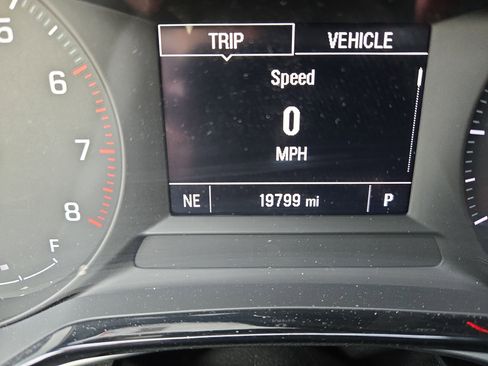 Used 2024 Chevrolet Trax LS w/ LS Convenience Package image 15