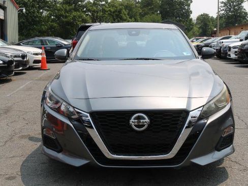 Used 2022 Nissan Altima 2.5 S FWD image 2