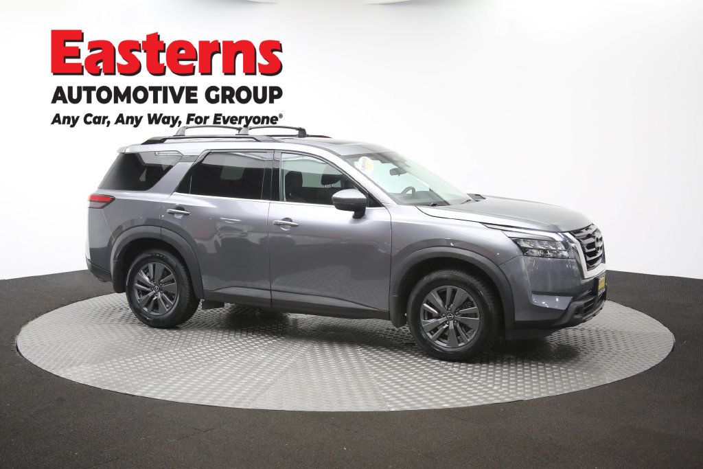 Used 2023 Nissan Pathfinder SV w/ SV Premium Package AWD/4WD image 53