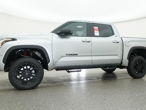 New 2026 Toyota Tundra SR5 AWD/4WD image 44