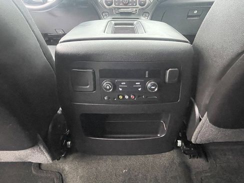 Used 2016 GMC Yukon SLT w/ Open Road Package image 28