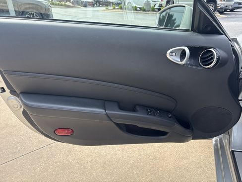 Used 2008 Nissan 350Z Touring RWD image 14