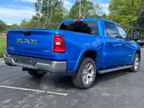 Used 2025 RAM 1500 Big Horn AWD/4WD image 3