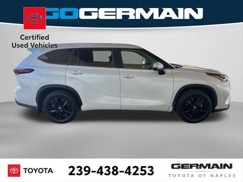 Certified 2025 Toyota Highlander XLE image 8