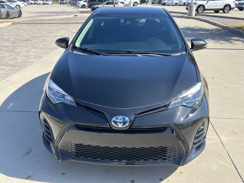 Used 2017 Toyota Corolla SE image 3