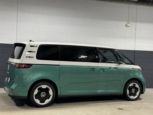 New 2025 Volkswagen ID. Buzz Pro S Plus image 7