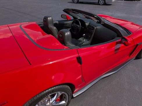 Used 2013 Chevrolet Corvette Grand Sport w/ 3LT Preferred Equipment Group RWD image 8