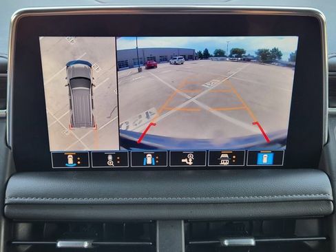 Used 2021 Chevrolet Tahoe Z71 w/ Z71 Off-Road Package image 19