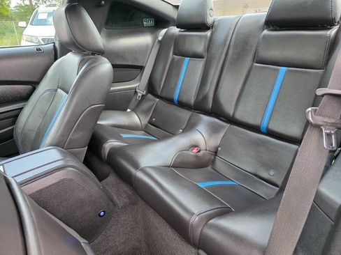 Used 2011 Ford Mustang GT Premium w/ 401A Rapid Spec Order Code RWD image 9