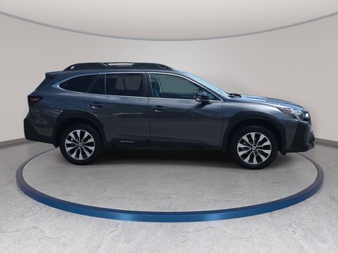 Used 2024 Subaru Outback Limited XT image 4