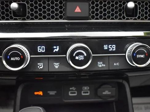Used 2024 Honda Civic Touring image 32