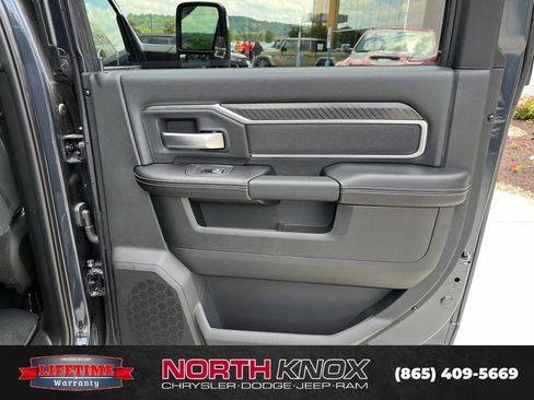 New 2026 RAM 2500 Big Horn AWD/4WD image 26