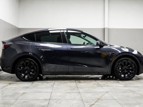 Used 2024 Tesla Model Y Long Range image 6