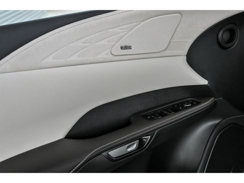 Used 2024 Lexus RX 350 AWD w/ Convenience Package image 9