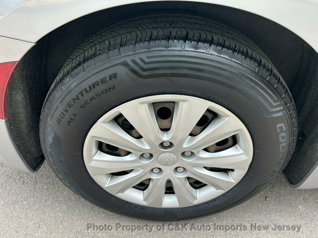 Used 2020 Chrysler Voyager L FWD image 50