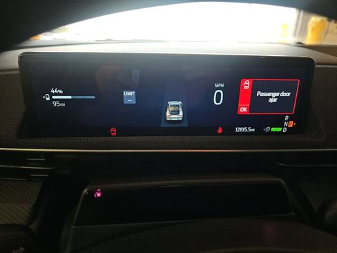 Used 2025 Ford Mustang Mach-E Select AWD/4WD image 10