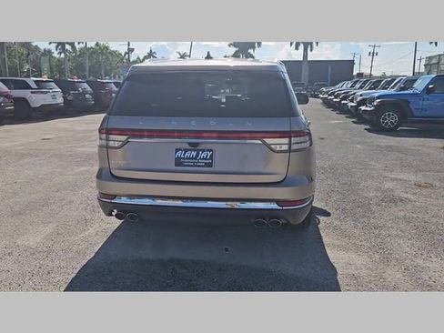 Used 2021 Lincoln Aviator Reserve w/ Equipment Group 201A image 24