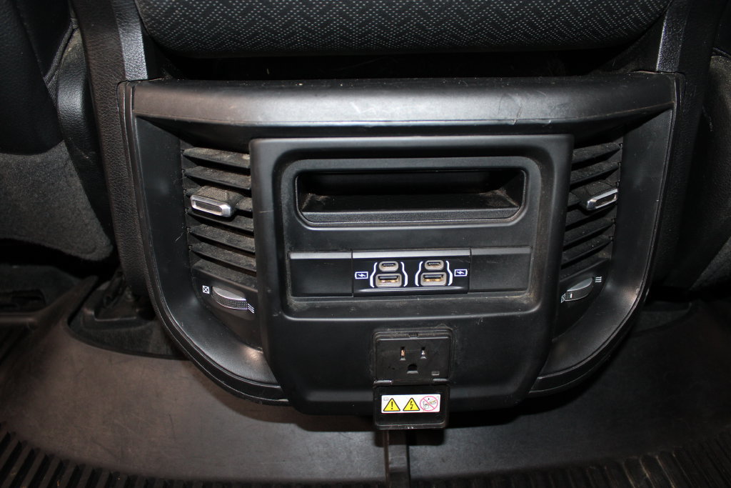 Used 2022 RAM 1500 Laramie AWD/4WD image 43
