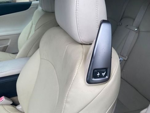 Used 2010 Lexus IS 250C RWD image 43