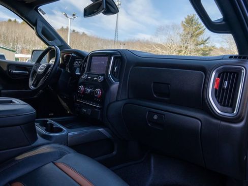 Used 2020 GMC Sierra 1500 AT4 w/ AT4 Premium Package image 13